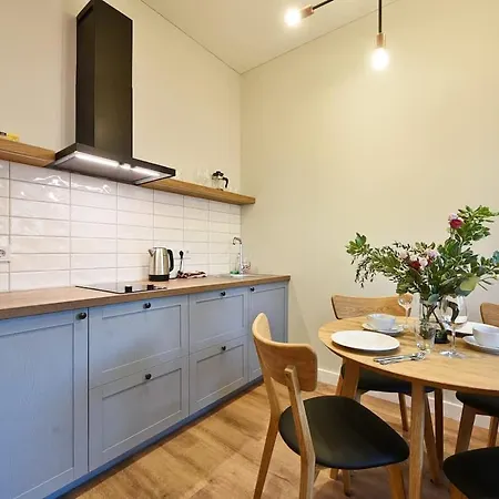 Apartment Domillion New Modern Old Town U2303 *