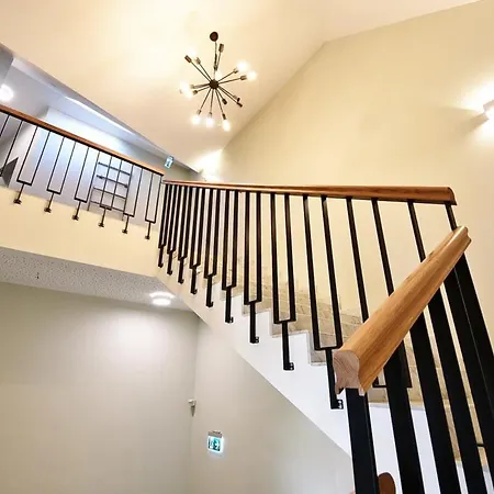 Domillion New Modern Old Town U2303 Apartment