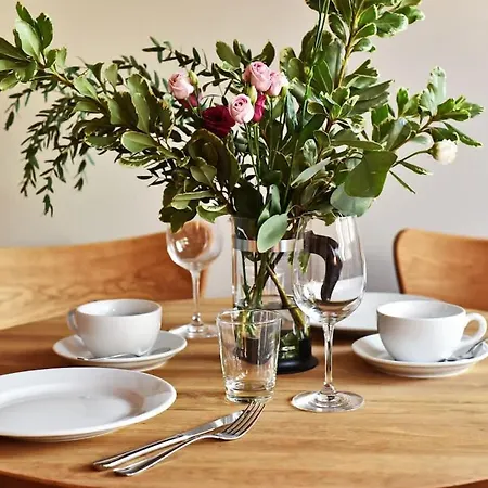 Domillion New Modern Old Town U2303 Apartment